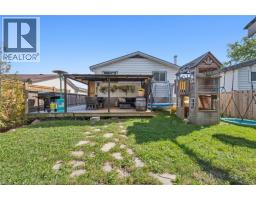 10 BROKEN OAK Crescent - 34