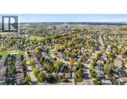10 BROKEN OAK Crescent - 35