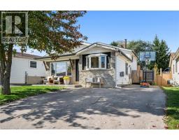 10 BROKEN OAK Crescent - 4