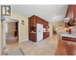 45 HIGHLAND Crescent - 11