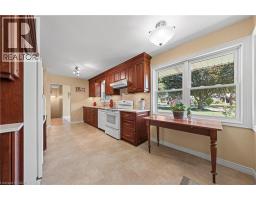 45 HIGHLAND Crescent - 12