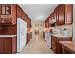 45 HIGHLAND Crescent - 15