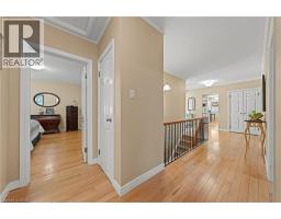 45 HIGHLAND Crescent - 24