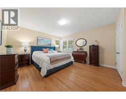 45 HIGHLAND Crescent - 25