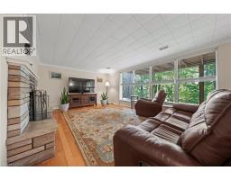 45 HIGHLAND Crescent - 37