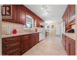 45 HIGHLAND Crescent - 8