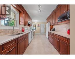 45 HIGHLAND Crescent - 9