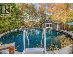 18 HILLTOP Drive - 47