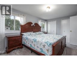 7 FOREST GLEN Crescent - 16