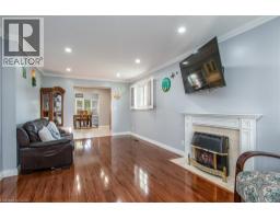 7 FOREST GLEN Crescent - 8