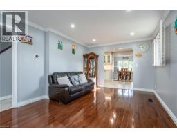 7 FOREST GLEN Crescent - 9