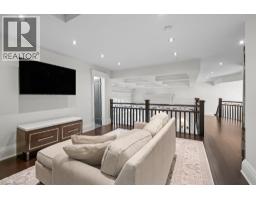 546 WOOLWICH Place - 24