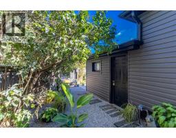 105 CARRINGTON Court - 41