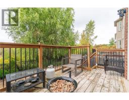 75 CHASE Crescent - 45