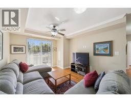 539 BELMONT Avenue W UnitNo. 201 - 17