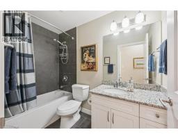 539 BELMONT Avenue W UnitNo. 201 - 19