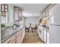 340 DRIFTWOOD Drive - 4