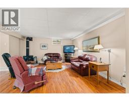 460 WATERLOO Street UnitNo. 2 - 19