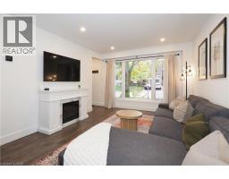 143 ANGELA Crescent - 8