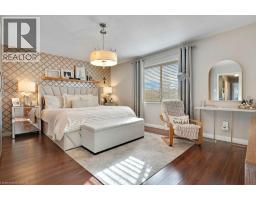 4 SWIFT Crescent - 22