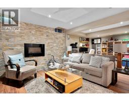 4 SWIFT Crescent - 37