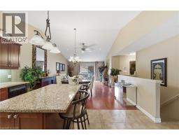 385 PARK Road N UnitNo. 22 - 10