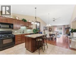 385 PARK Road N UnitNo. 22 - 11