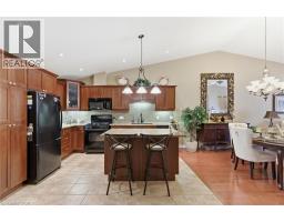 385 PARK Road N UnitNo. 22 - 12