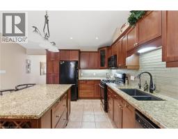 385 PARK Road N UnitNo. 22 - 16