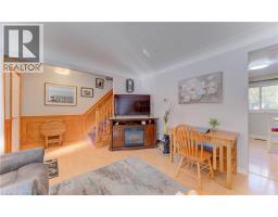 476 WELLINGTON Street N - 14