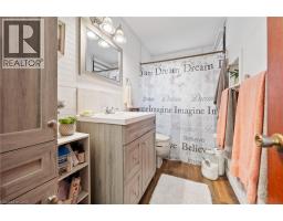 30 BEE Street - 14