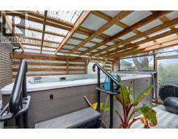30 BEE Street - 17