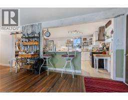 30 BEE Street - 8