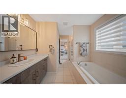 93 LORNE CARD Drive - 25