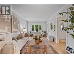 34 STIRLING Avenue N - 13