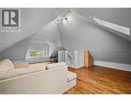 34 STIRLING Avenue N - 28