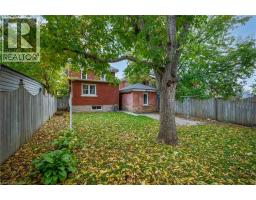 34 STIRLING Avenue N - 39