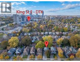 34 STIRLING Avenue N - 42