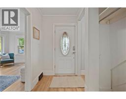 34 STIRLING Avenue N - 5