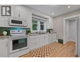 34 STIRLING Avenue N - 6