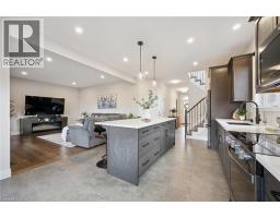 123 TRISTAN Crescent - 12