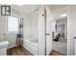 123 TRISTAN Crescent - 31