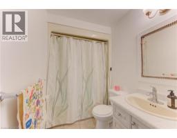 114 SELKIRK Drive - 14