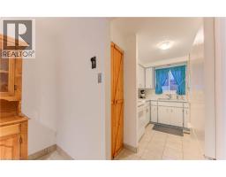 114 SELKIRK Drive - 22