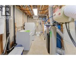 114 SELKIRK Drive - 31