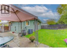 114 SELKIRK Drive - 34