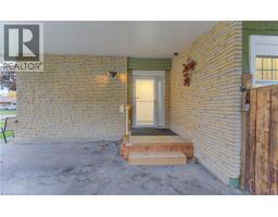 114 SELKIRK Drive - 4