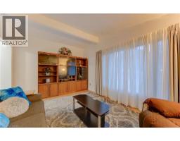 114 SELKIRK Drive - 9