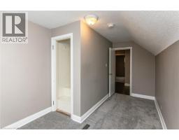 552 COURTLAND Avenue E - 35