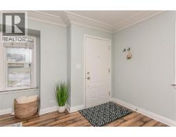 552 COURTLAND Avenue E - 5